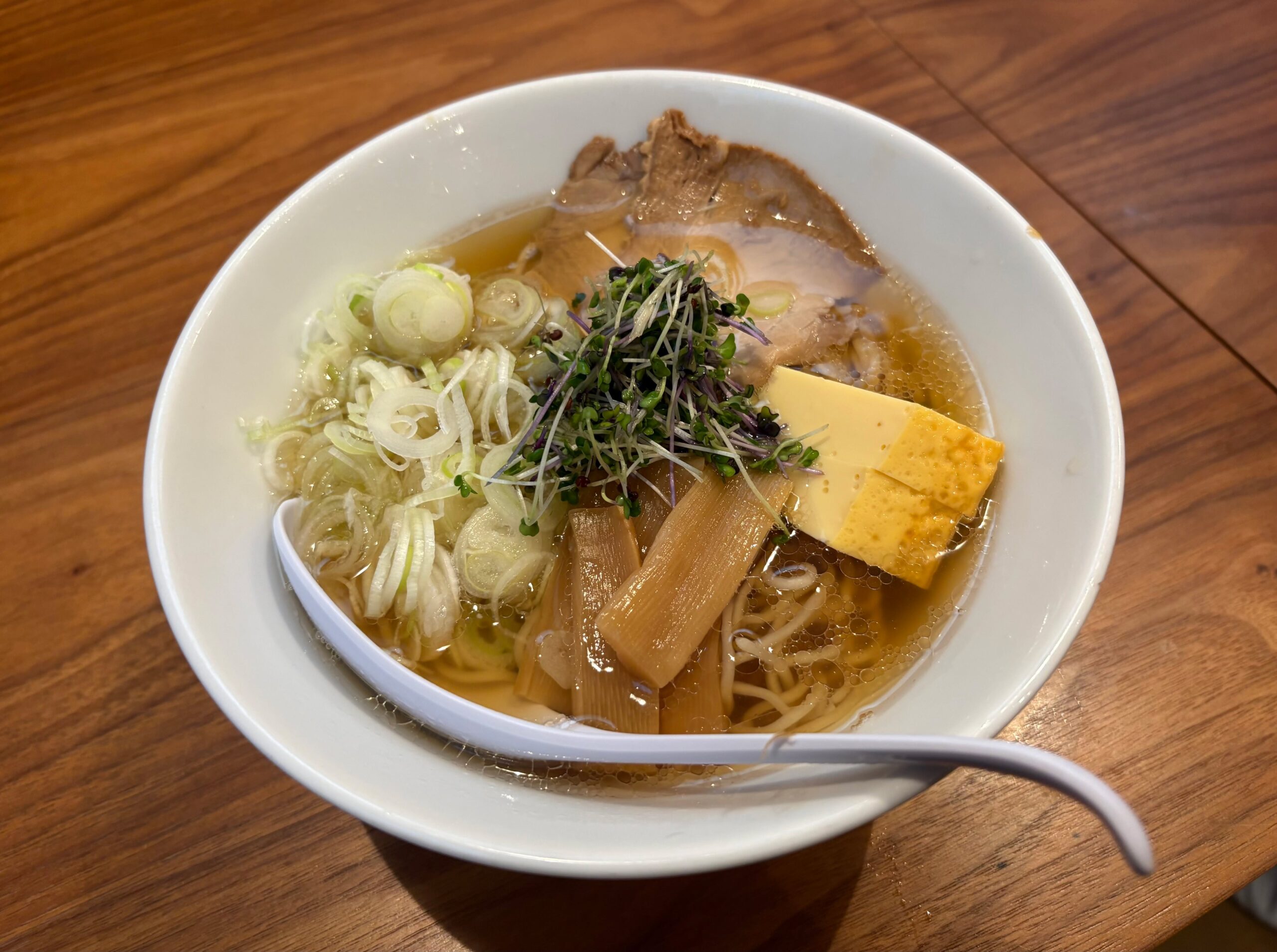 秋田会場の金沢講師のラーメン店「節屋かつら」のラーメン